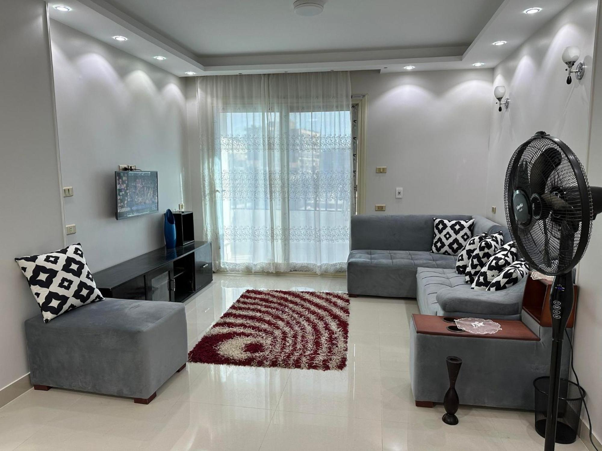 Apartment Comfy And Luxurious In Mansheyt El-bakry East Kairo