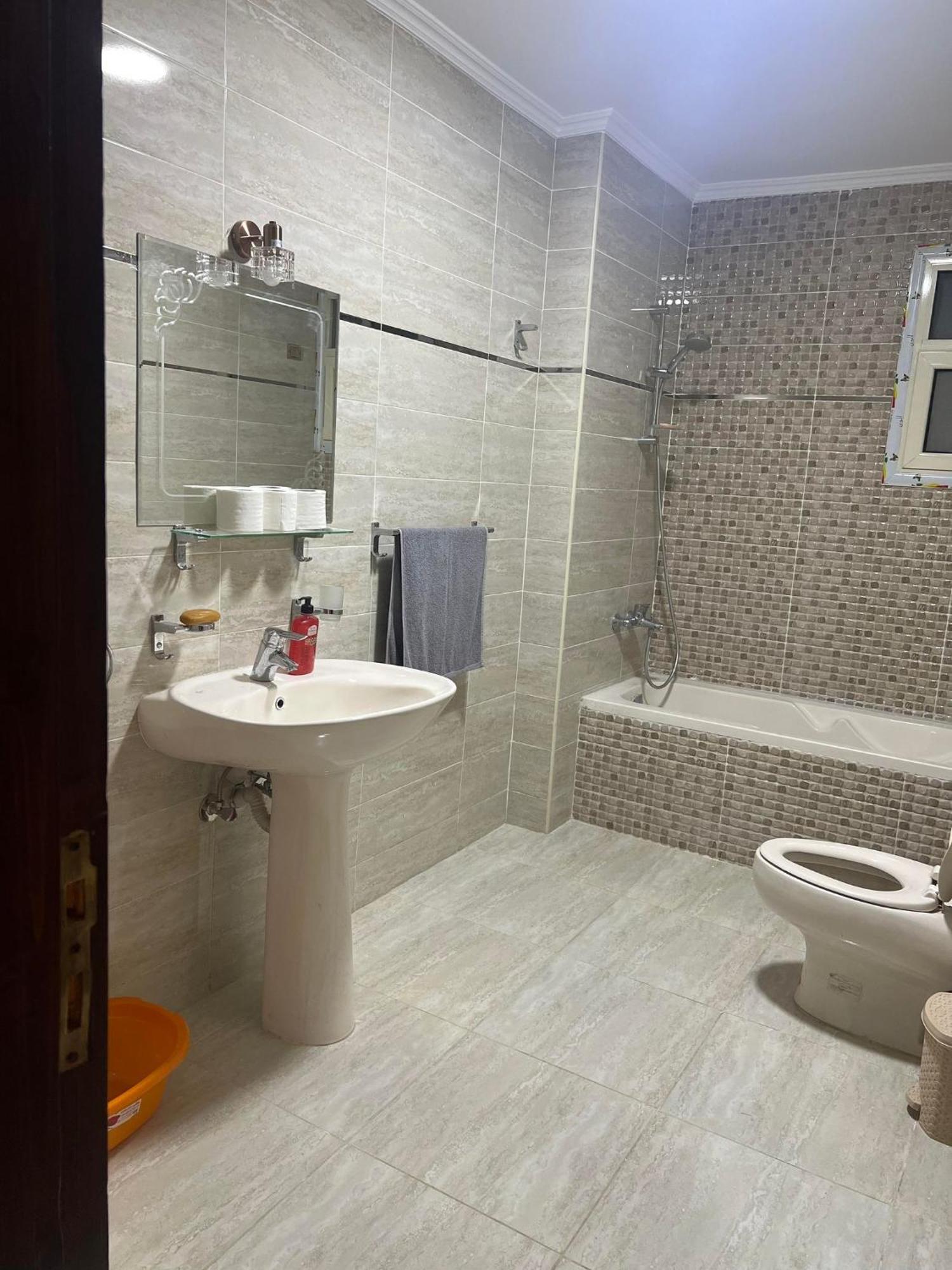Apartment Comfy And Luxurious In Mansheyt El-bakry East Kairo